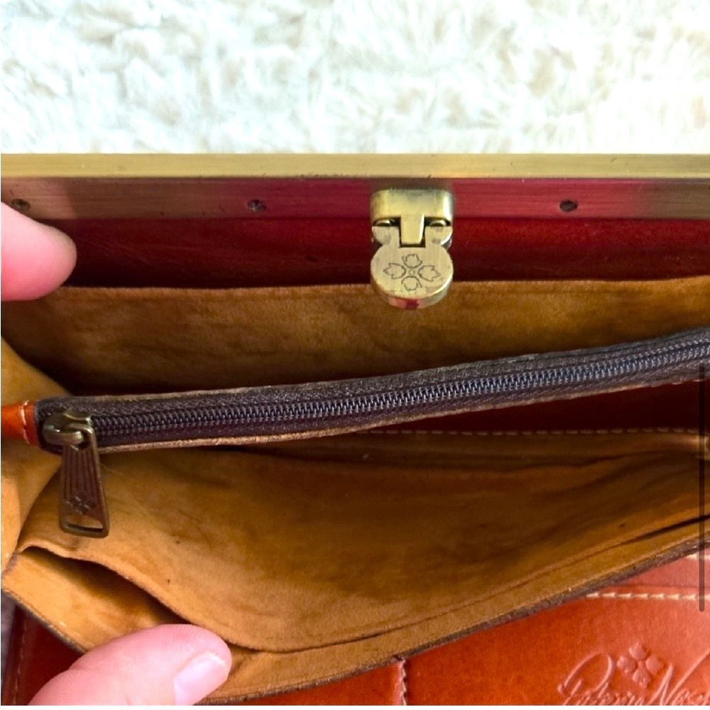 Patricia Nash Vintage Embossed Floral Brown Clutch Wallet EUC - Picture 5 of 12